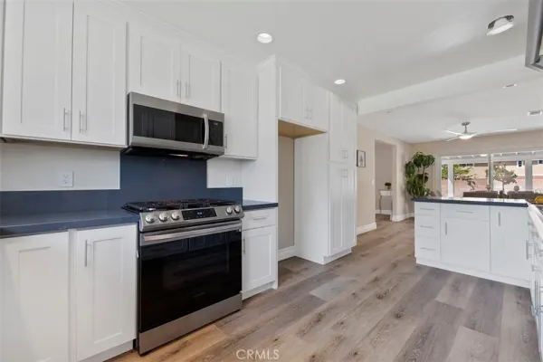 $4,995 | 28033 Cero Drive, Saugus, CA 91350