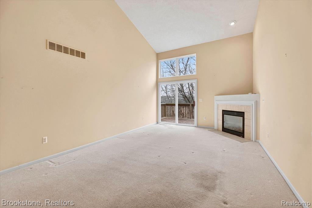 986 Spirea, Unit 44 Howell, MI 48843 - Photo 11 of 49