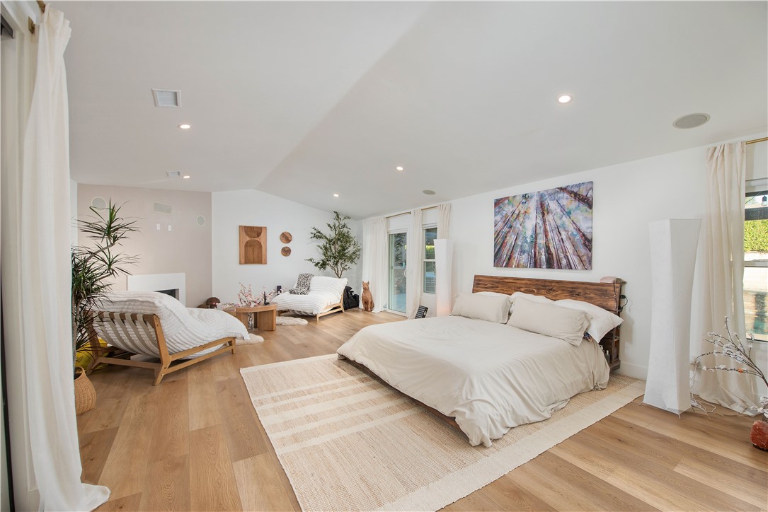 5684 Grey Rock Road Agoura Hills, CA 91301 - Photo 26 of 47 Primary Suite