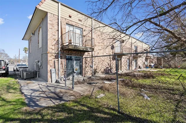 $850 | 1036 Linde Avenue, Unit 1046, New Braunfels, TX 78130