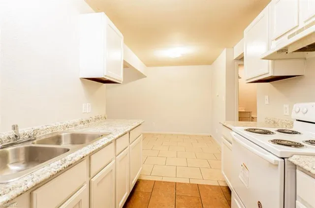 $850 | 1036 Linde Avenue, Unit 1046, New Braunfels, TX 78130