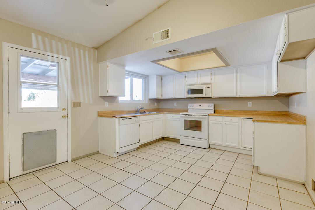 2355 South Arizona Road Apache Junction, AZ 85119 - Photo 7 of 28 07-Arizona