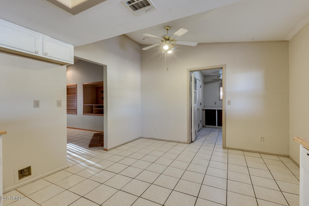 2355 South Arizona Road Apache Junction, AZ 85119 - Photo 9 of 28 09-Arizona