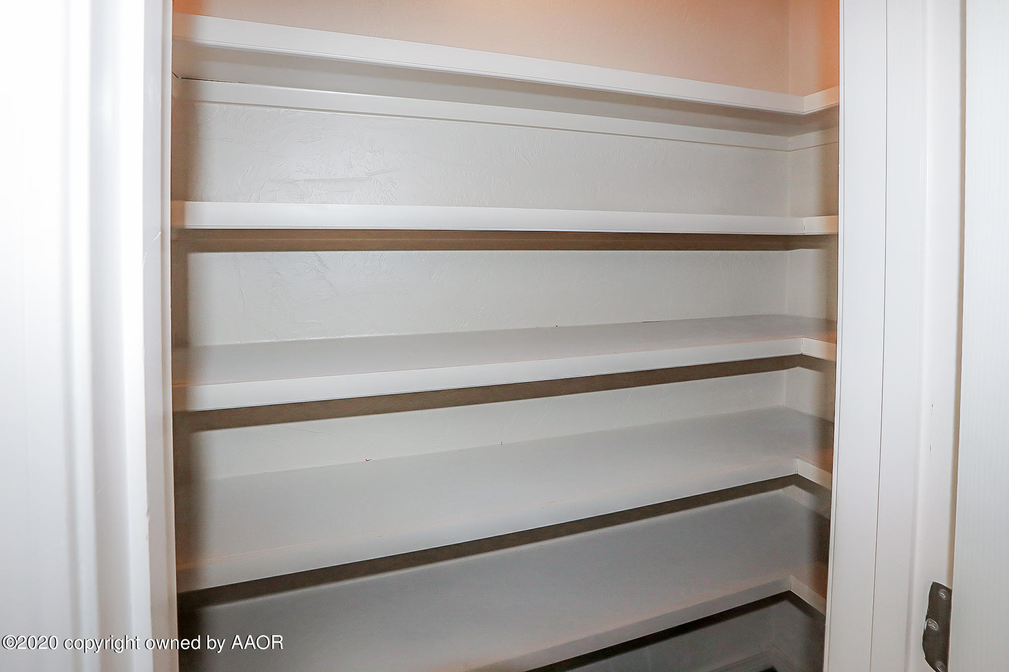 7804 Bayswater Road Amarillo, TX 79119 - Photo 20 of 41 Sunroom Closet