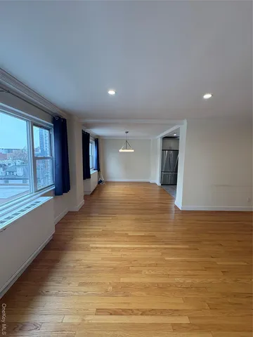 $4,000 | 300 Martine Avenue, Unit 6J, White Plains, NY 10601