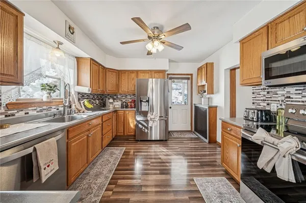 $299,999 | 7835 Highway 819, Hunker, PA 15639