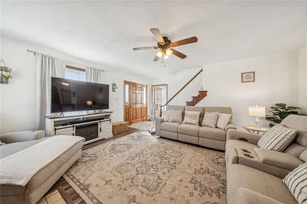 $299,999 | 7835 Highway 819, Hunker, PA 15639