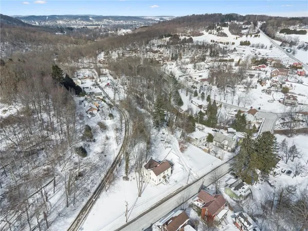 $299,999 | 7835 Highway 819, Hunker, PA 15639