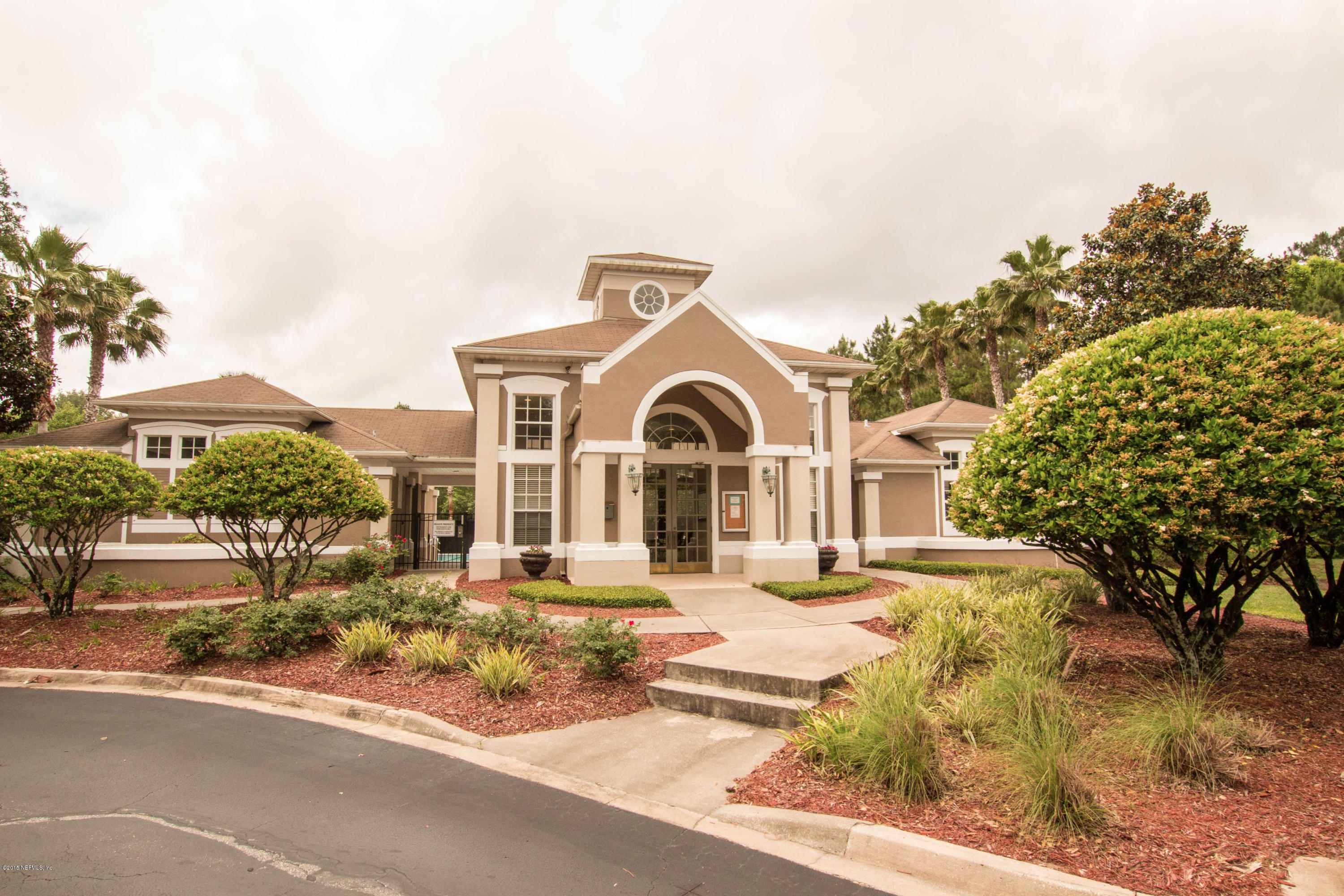 10550 Baymeadows Road, Unit 128 Jacksonville, FL 32256 - Photo 17 of 19 Club House