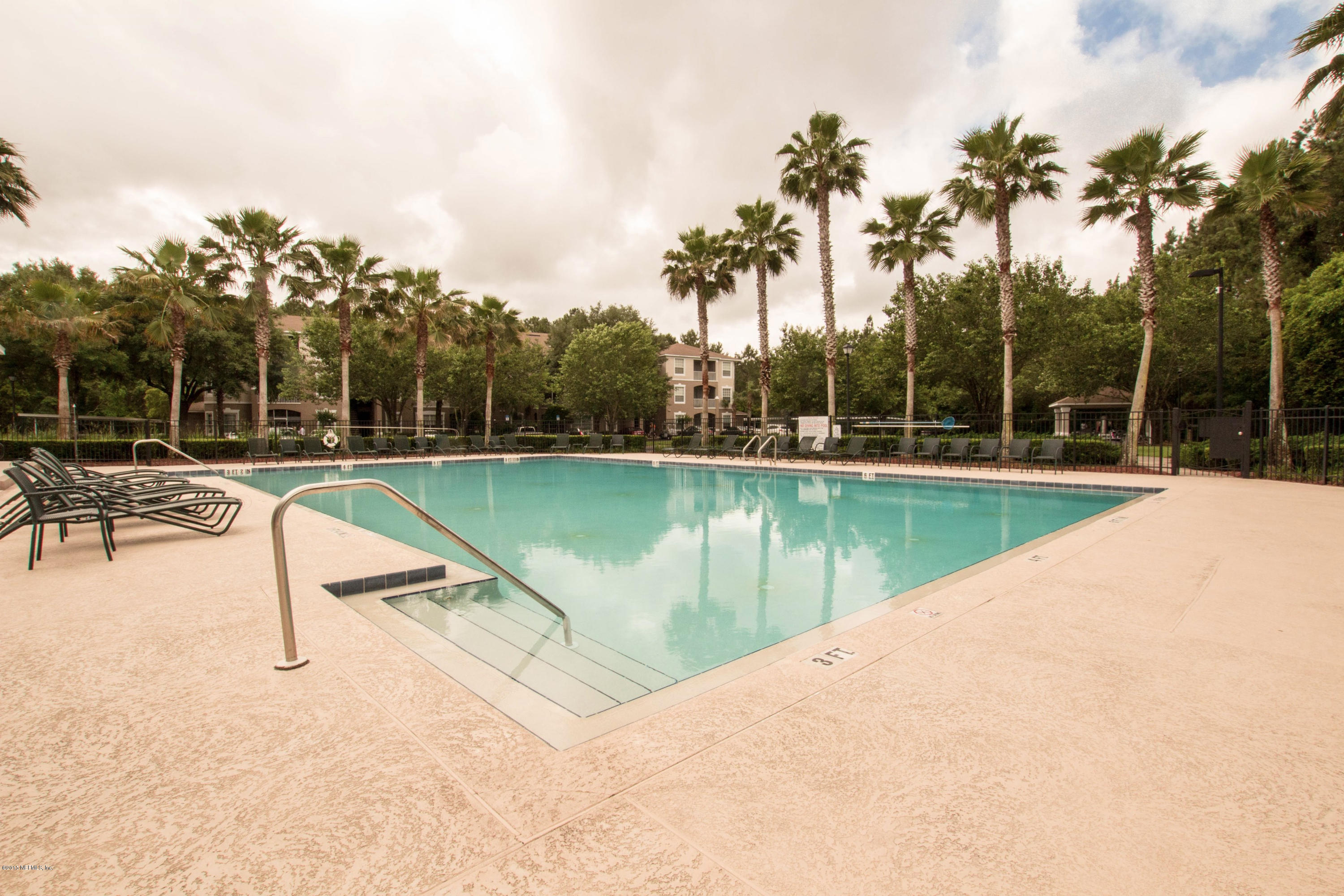10550 Baymeadows Road, Unit 128 Jacksonville, FL 32256 - Photo 18 of 19 Pool