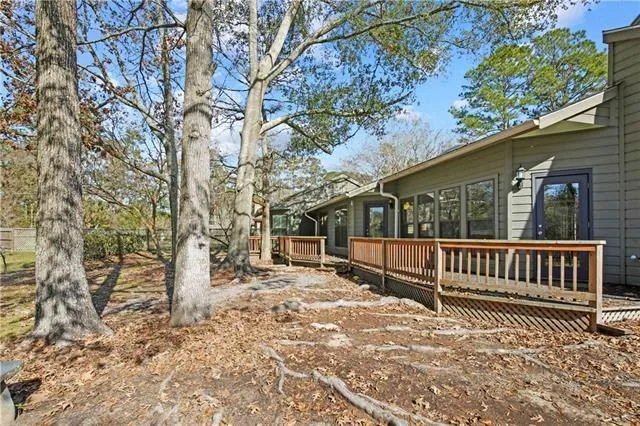 $470,000 | 17 Colony Trail Drive, Mandeville, LA 70448