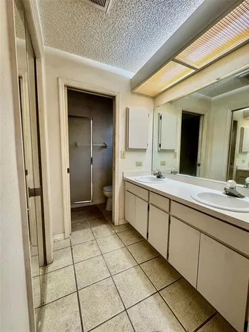 $325,000 | 2173 Cypress Point Drive North, Clearwater, FL 33763