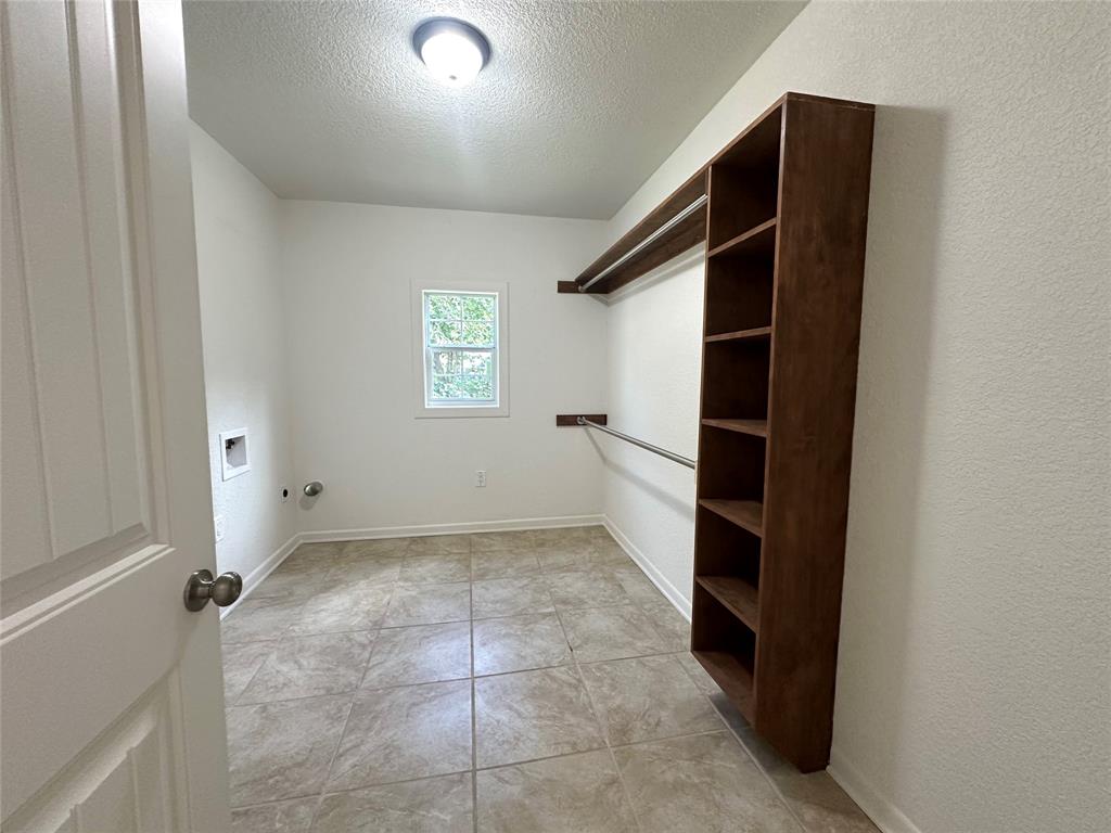 1007 North Lane Street Comanche, TX 76442 - Photo 9 of 27