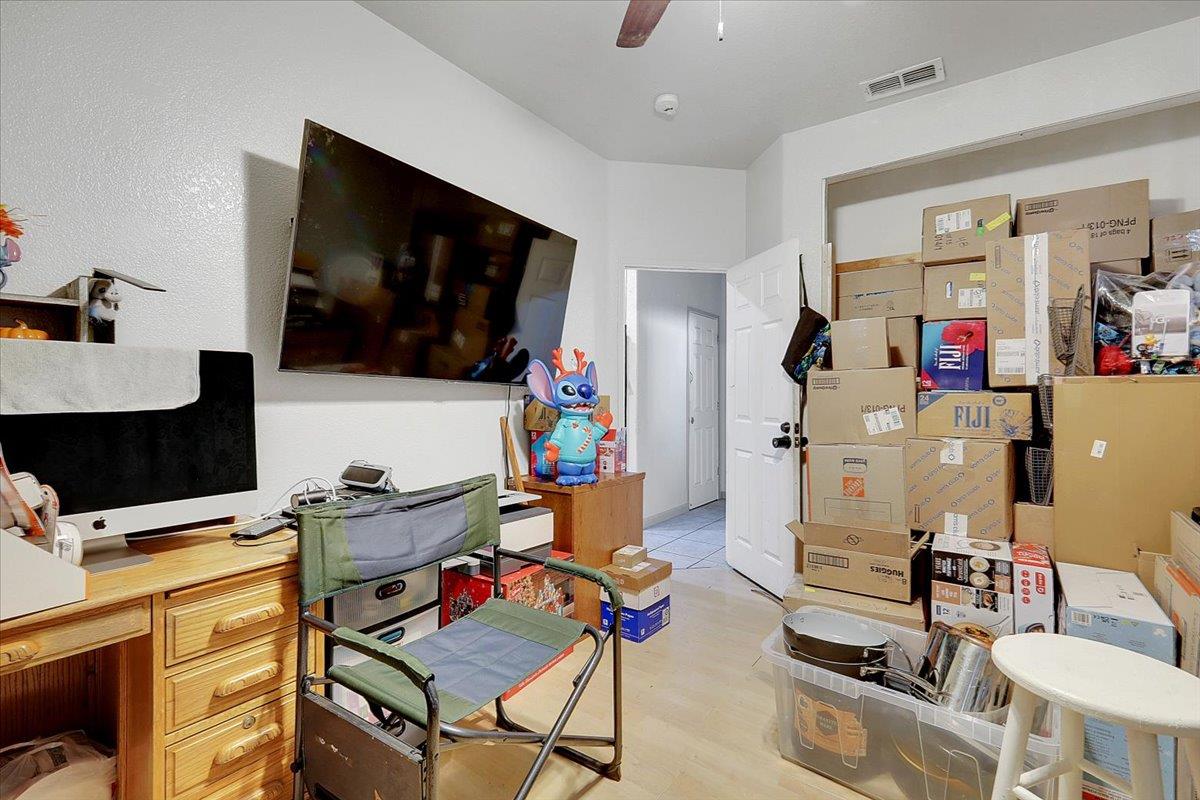 6024 Deepdale Way Elk Grove, CA 95758 - Photo 18 of 40