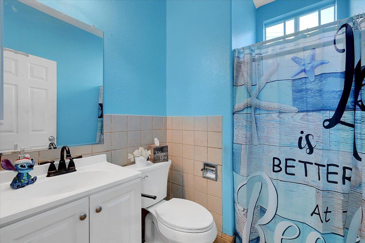 6024 Deepdale Way Elk Grove, CA 95758 - Photo 19 of 40