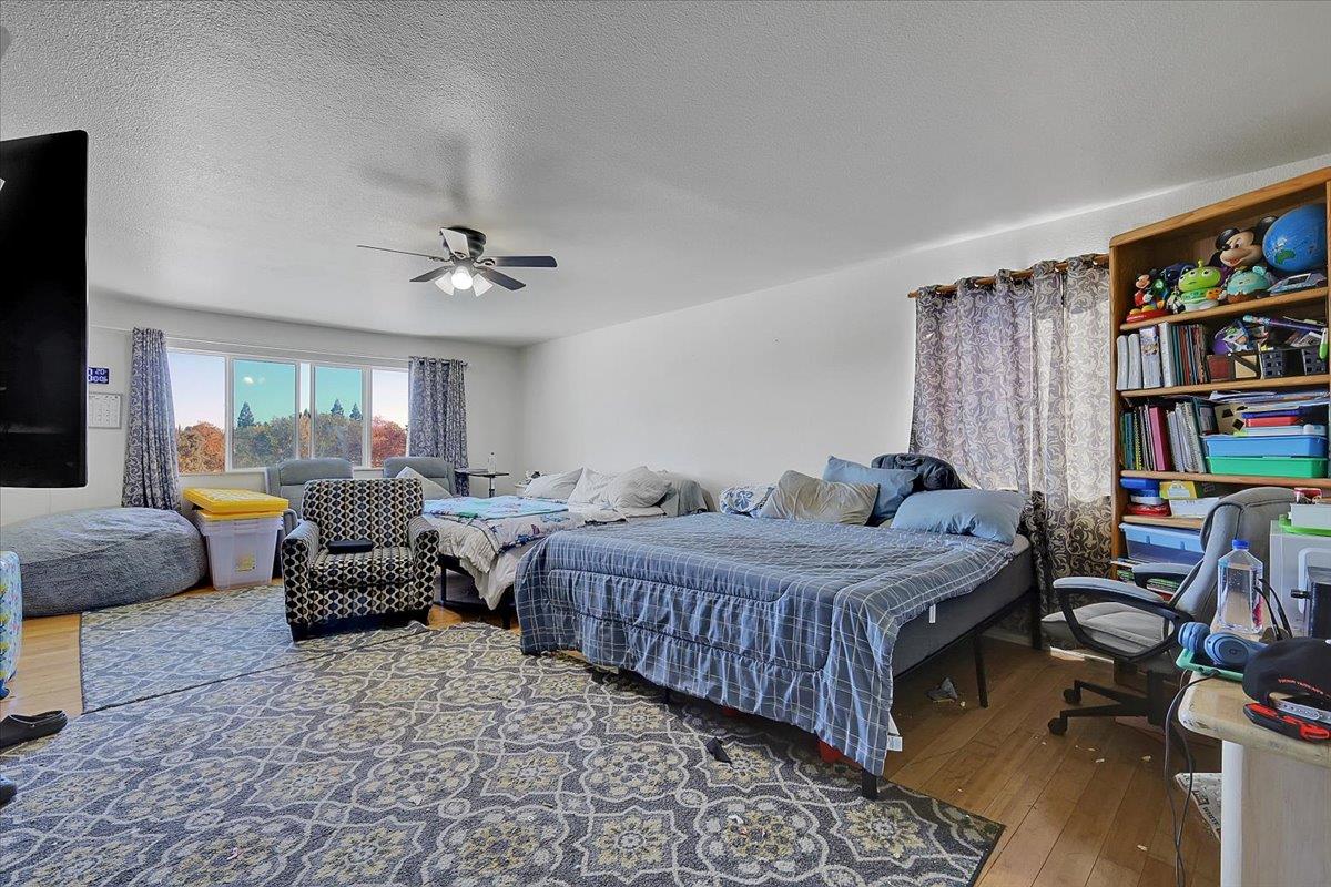 6024 Deepdale Way Elk Grove, CA 95758 - Photo 26 of 40