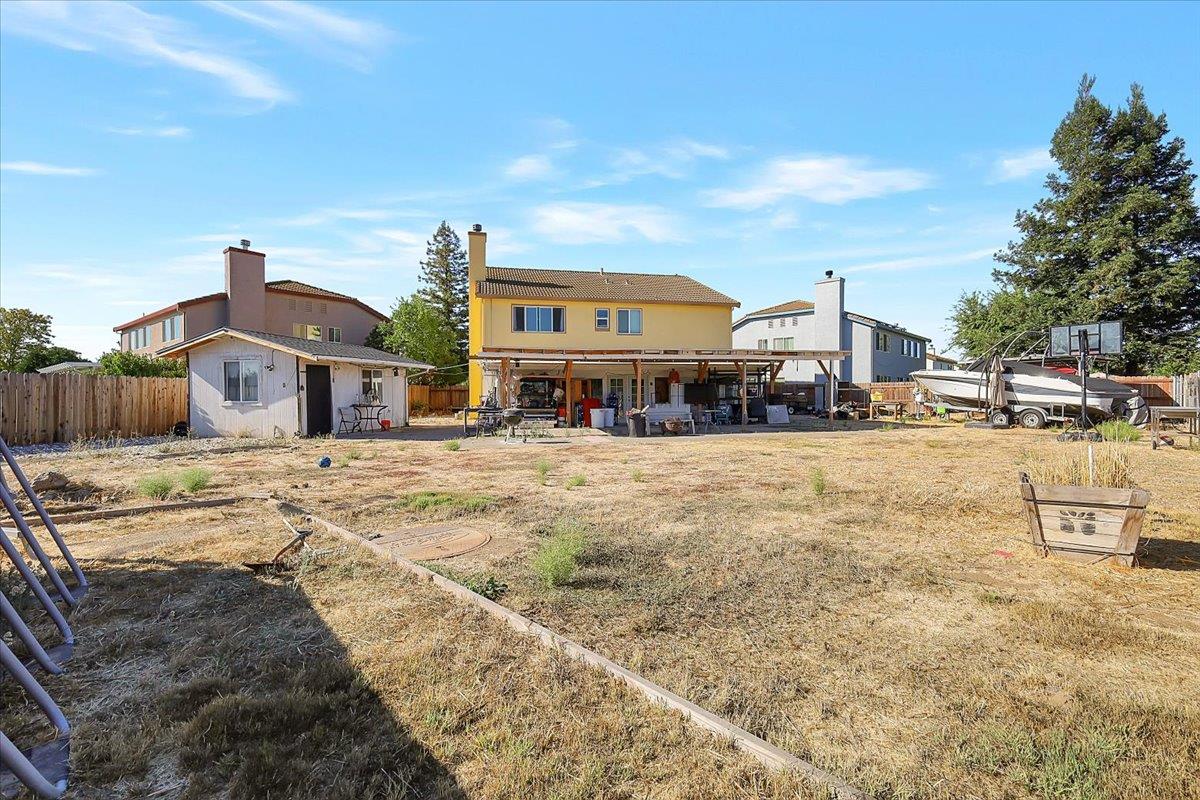 6024 Deepdale Way Elk Grove, CA 95758 - Photo 31 of 40