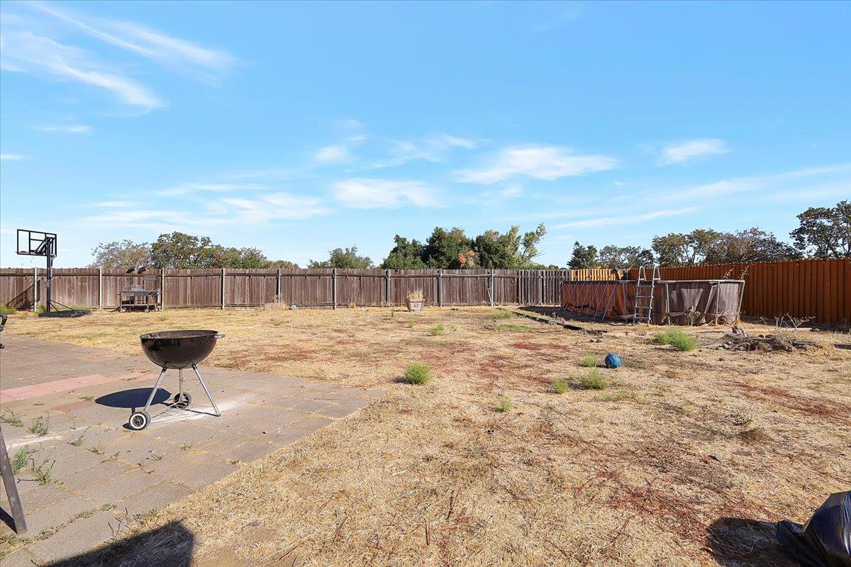 6024 Deepdale Way Elk Grove, CA 95758 - Photo 32 of 40