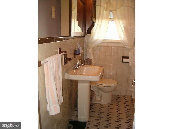 131 Newportville Road Croydon, PA 19021 - Photo 9 of 16 Bathroom