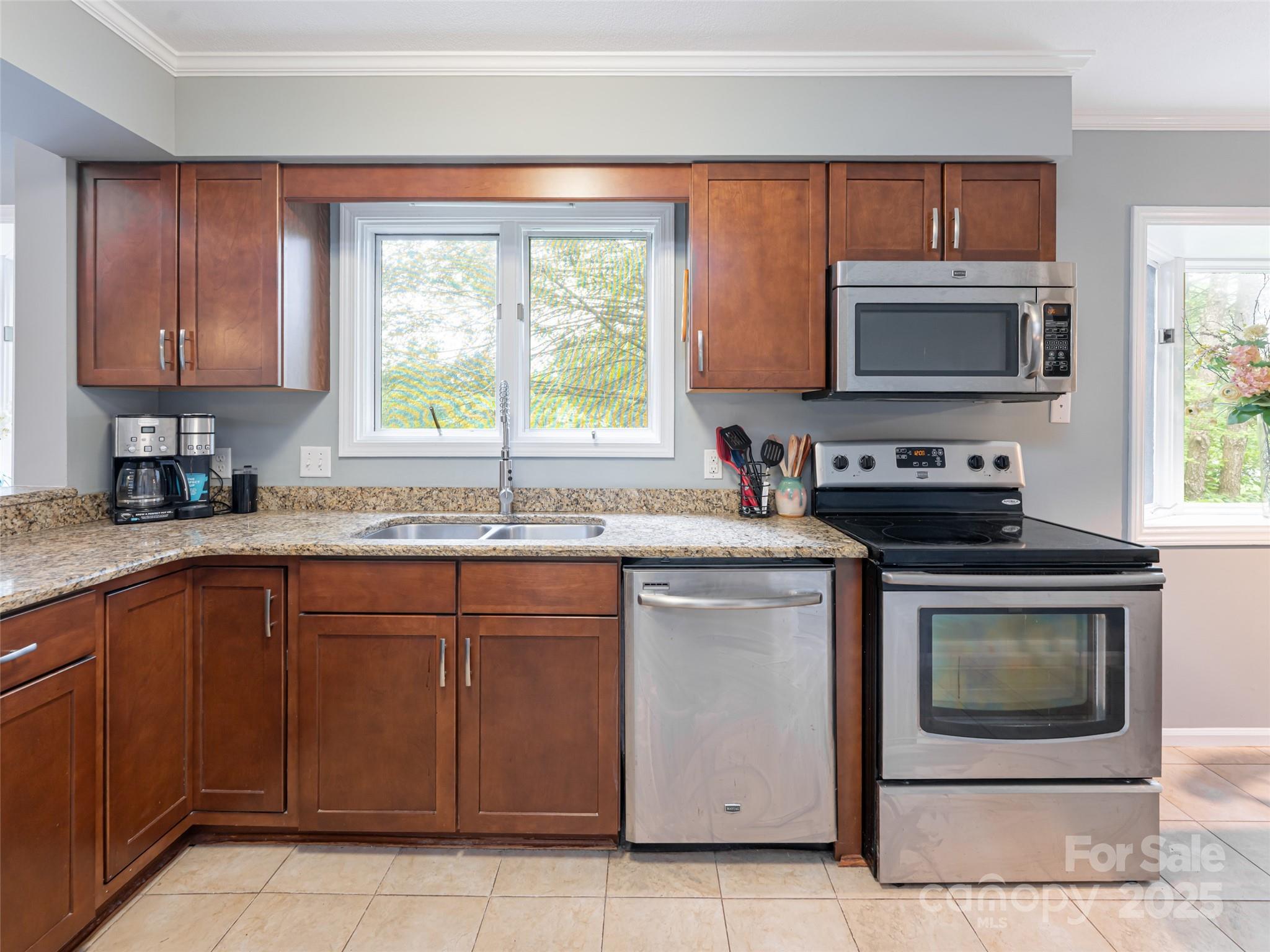 201 Racquet Club Road, Unit 21 Asheville, NC 28803 - Photo 7 of 33 Gallery Image 7