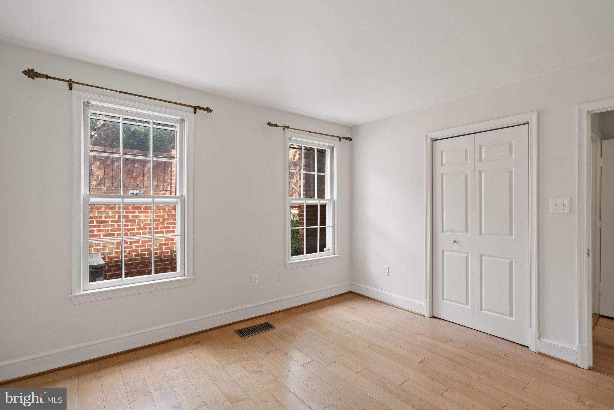 3231 Sutton Place Northwest, Unit D Washington, DC 20016 - Photo 27 of 41