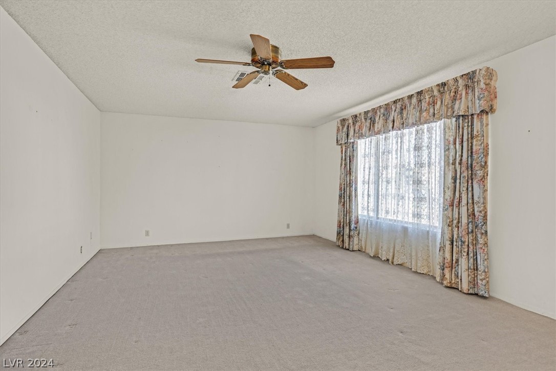 3661 Lincoln Road Las Vegas, NV 89115 - Photo 3 of 30 Gallery Image 3