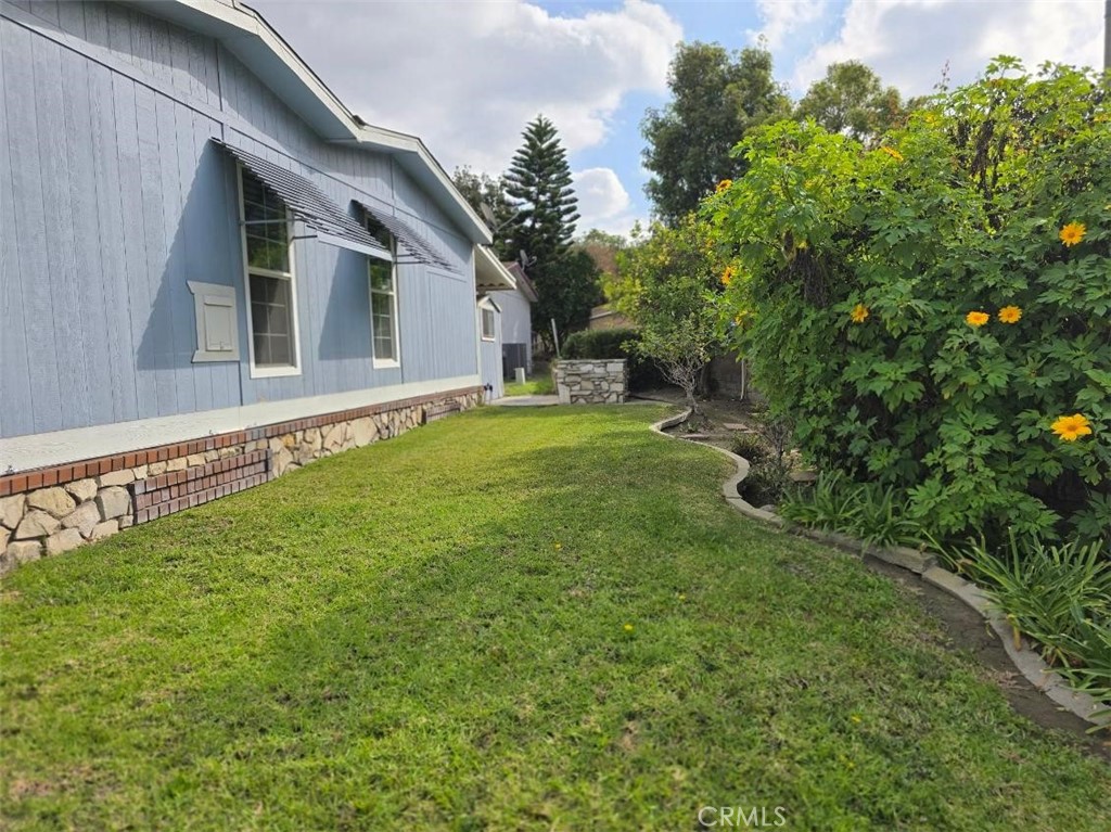 1919 West Coronet Avenue, Unit 1 Anaheim, CA 92801 - Photo 15 of 21 backyard