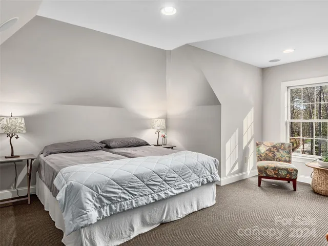 $865,000 | 318 Freedom Trail Court, Zirconia, NC 28790