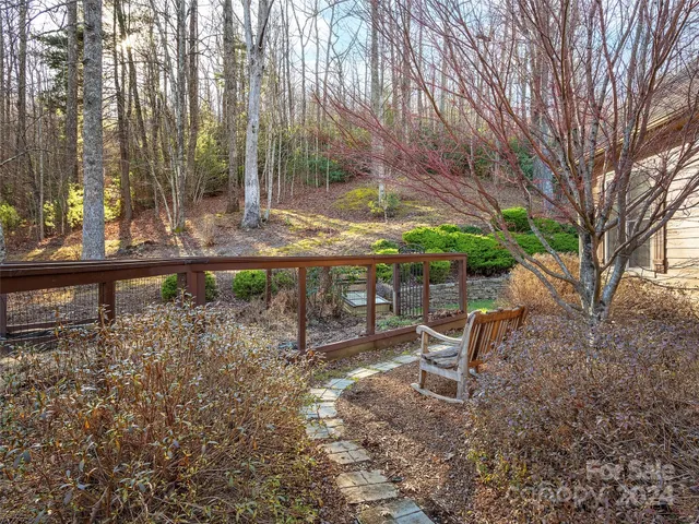 $865,000 | 318 Freedom Trail Court, Zirconia, NC 28790