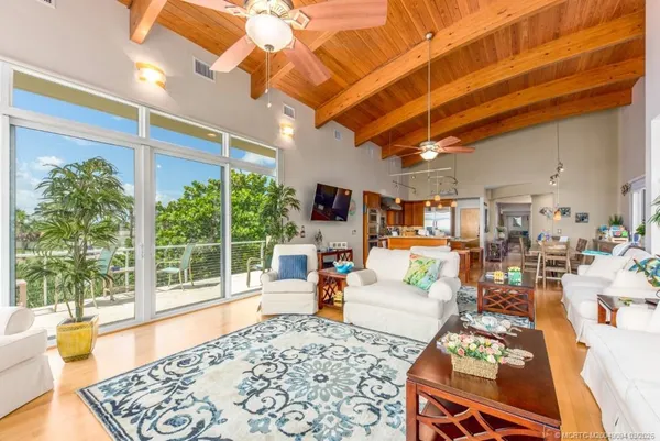 $3,950,000 | 10330 South Ocean Drive, Jensen Beach, FL 34957