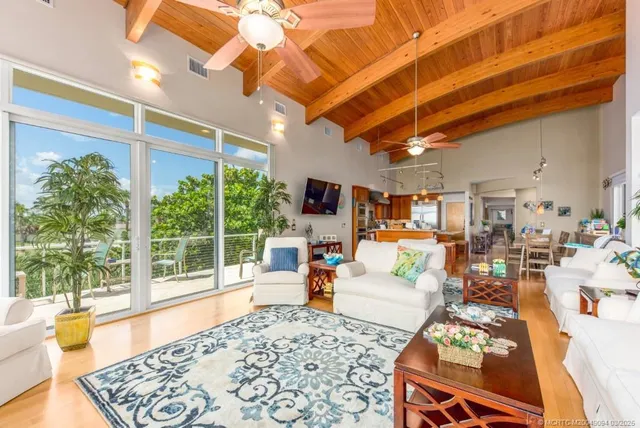 $3,950,000 | 10330 South Ocean Drive, Jensen Beach, FL 34957