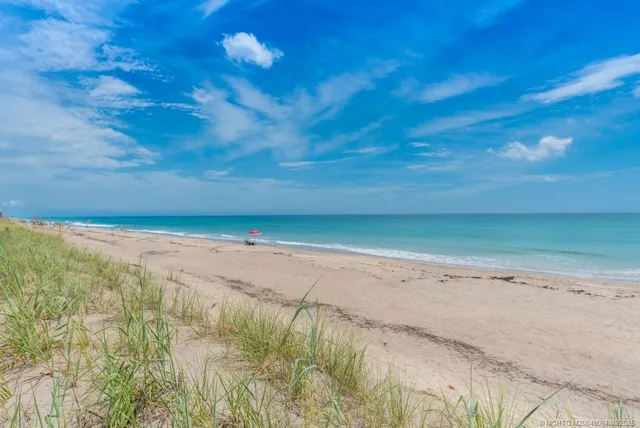 $3,950,000 | 10330 South Ocean Drive, Jensen Beach, FL 34957