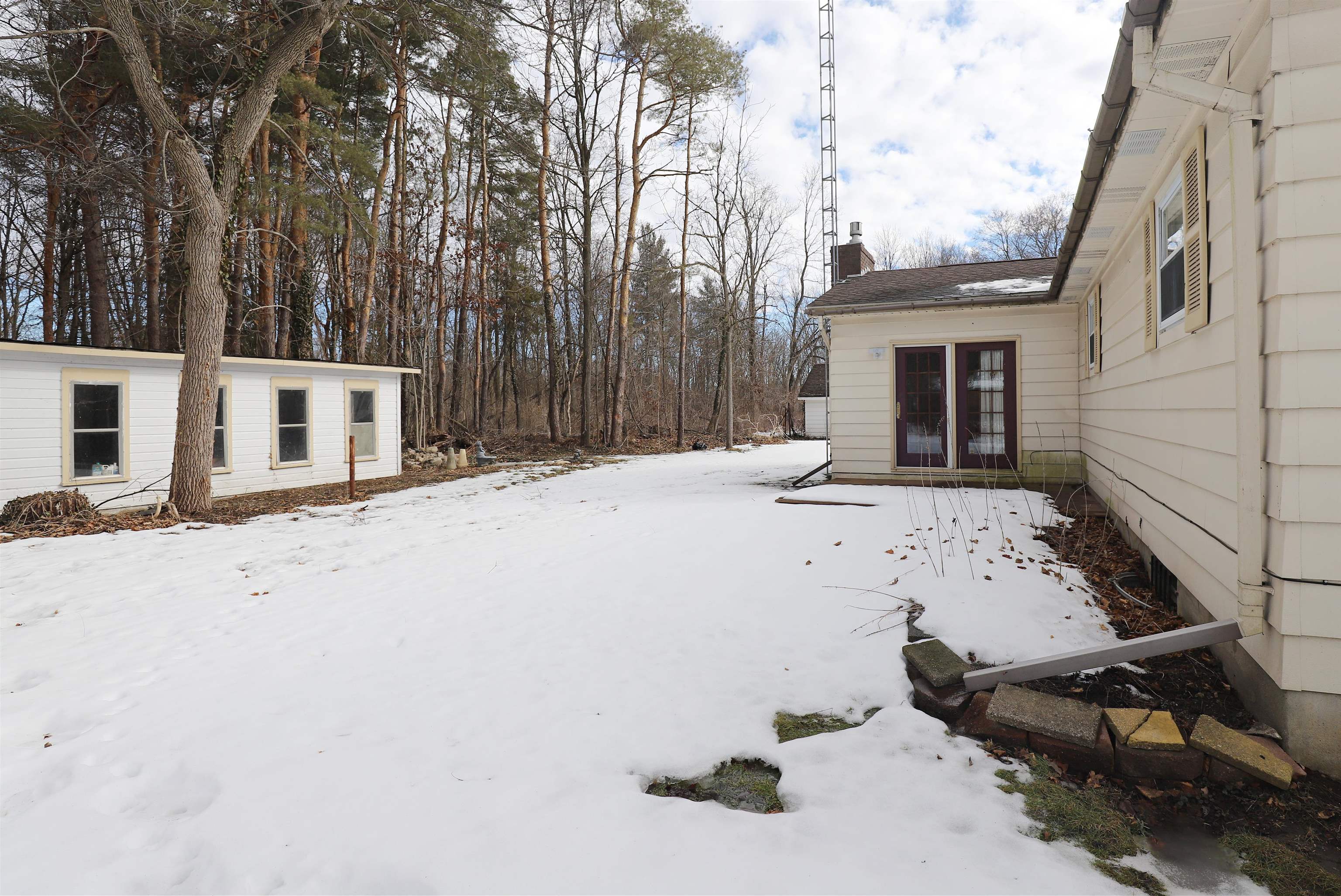 3072 Field Road Clio, MI 48420 - Photo 27 of 40 50167351-9ee9c8e0-6766-4f90-9c8f-1cf821c5f41e.JPG