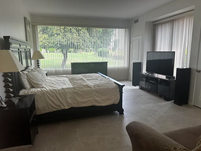 $5,500 | 547 Desert W Drive, Rancho Mirage, CA 92270