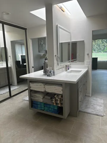 $5,500 | 547 Desert W Drive, Rancho Mirage, CA 92270