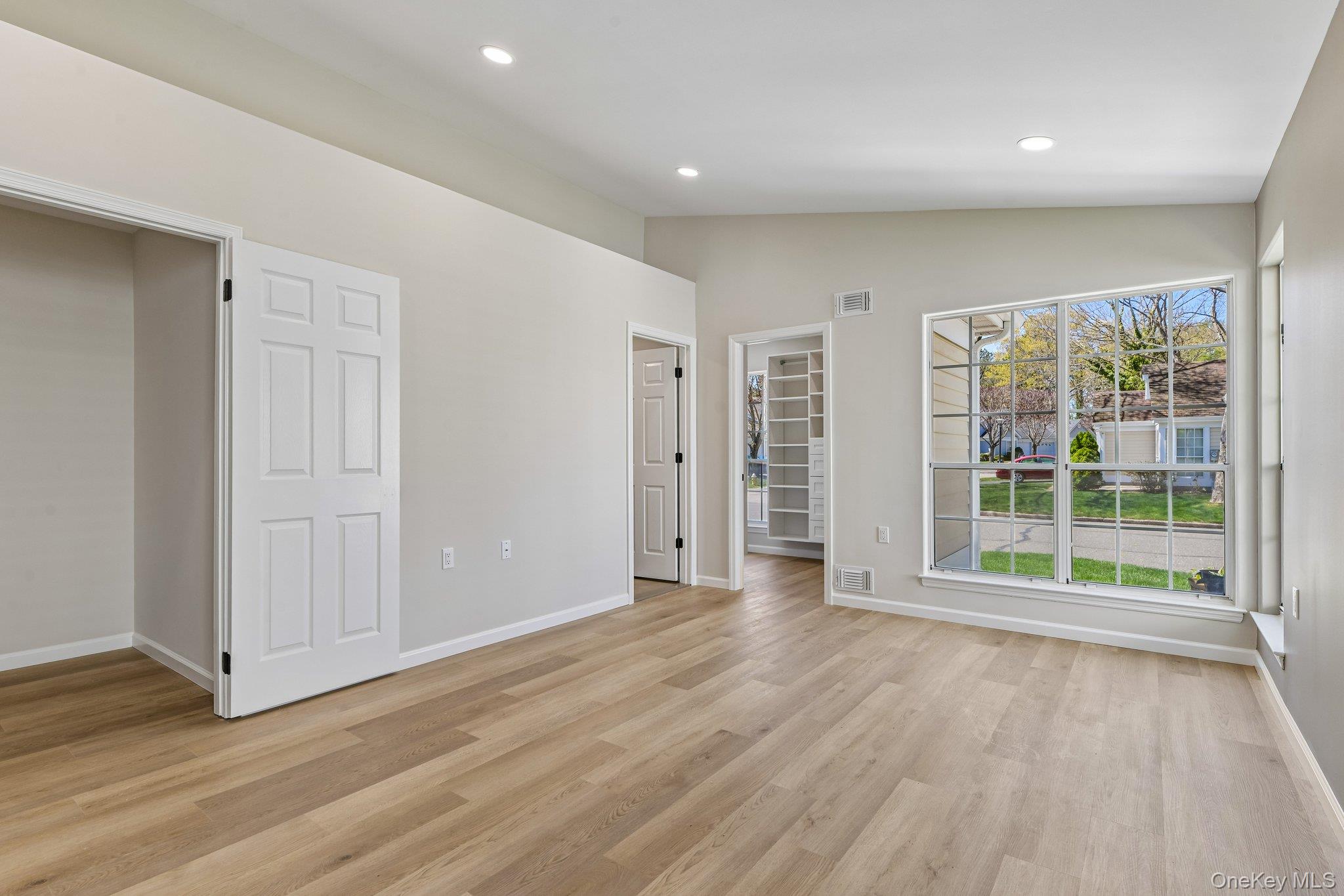 289 Glen Drive Ridge, NY 11961 - Photo 24 of 36