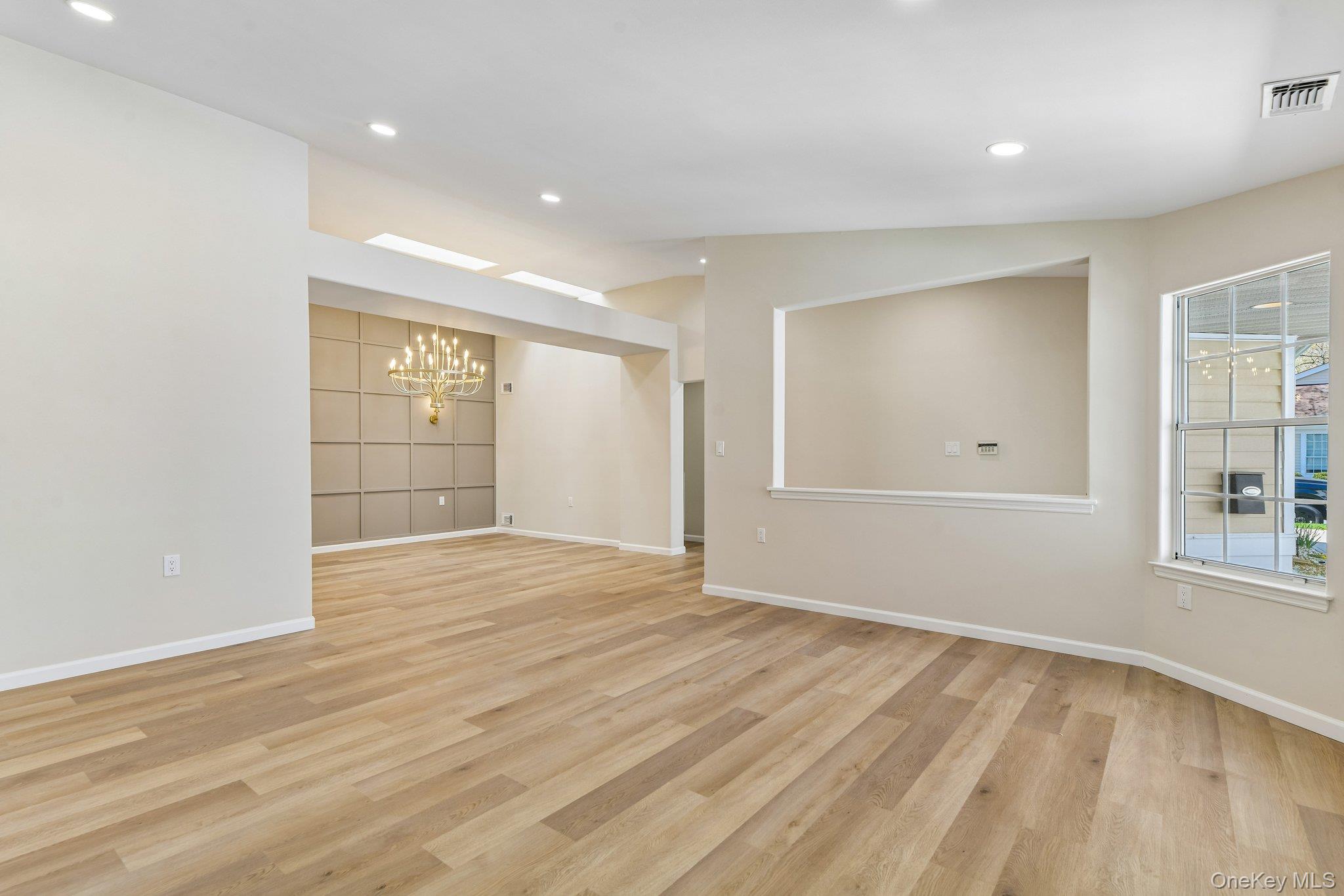 289 Glen Drive Ridge, NY 11961 - Photo 8 of 36