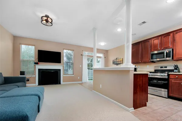 $549,900 | 6 Webster Court, Monroe, NY 10950