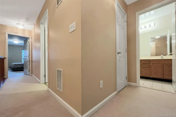 $549,900 | 6 Webster Court, Monroe, NY 10950