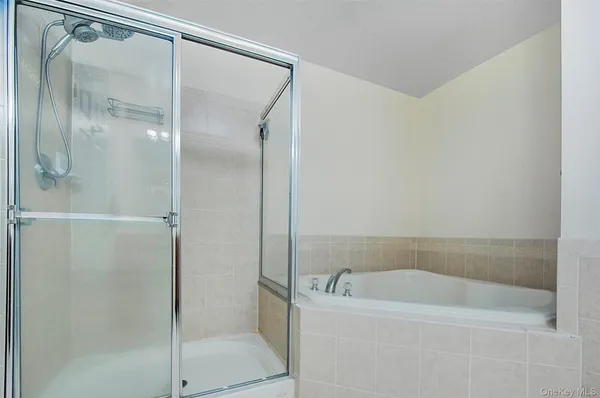 $549,900 | 6 Webster Court, Monroe, NY 10950