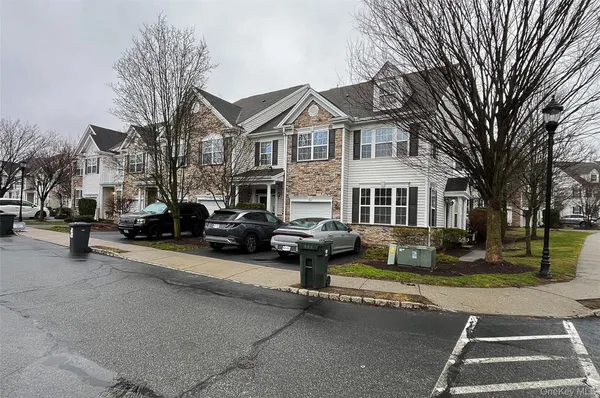 $549,900 | 6 Webster Court, Monroe, NY 10950