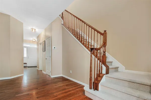 $549,900 | 6 Webster Court, Monroe, NY 10950