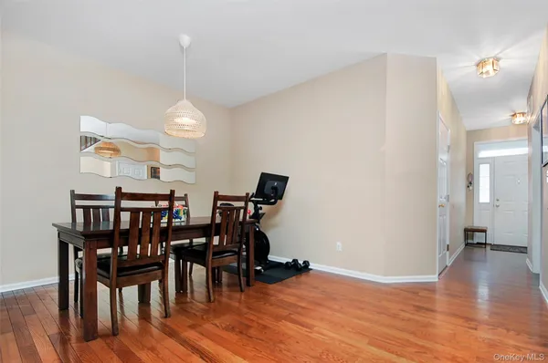 $549,900 | 6 Webster Court, Monroe, NY 10950