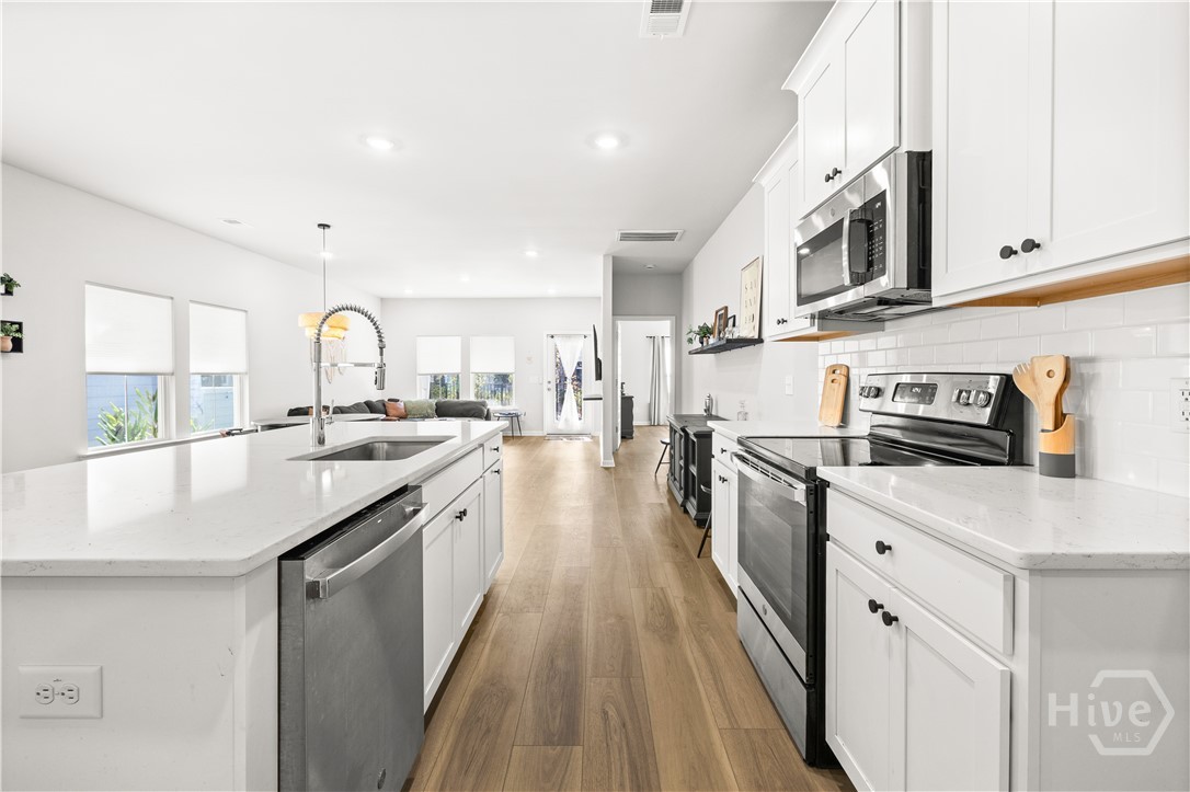 119 Holloway Hill Pooler, GA 31322 - Photo 19 of 59 Seemless flow