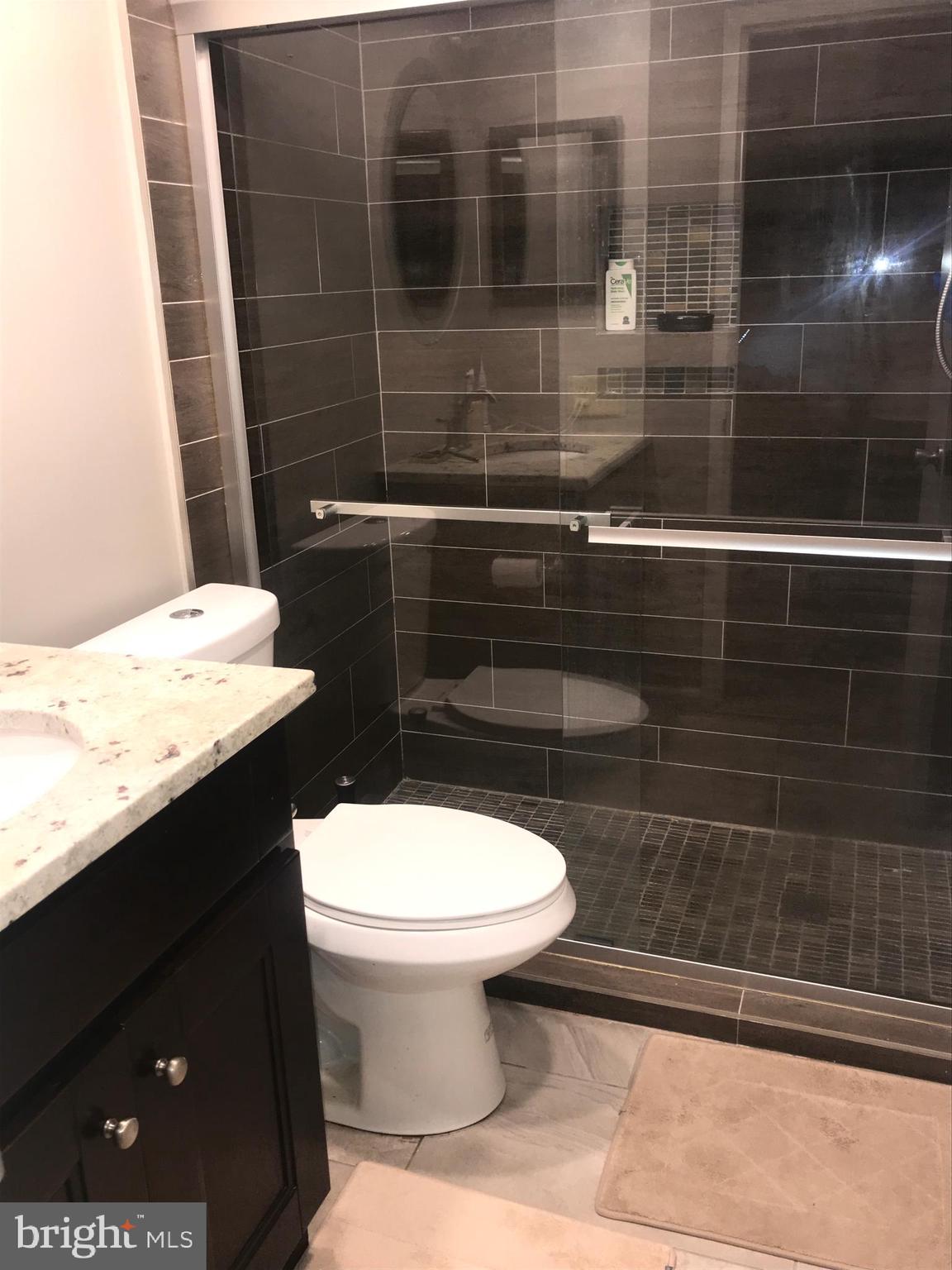 10002 Stedwick Road, Unit 304 Gaithersburg, MD 20886 - Photo 7 of 14 Master Bath