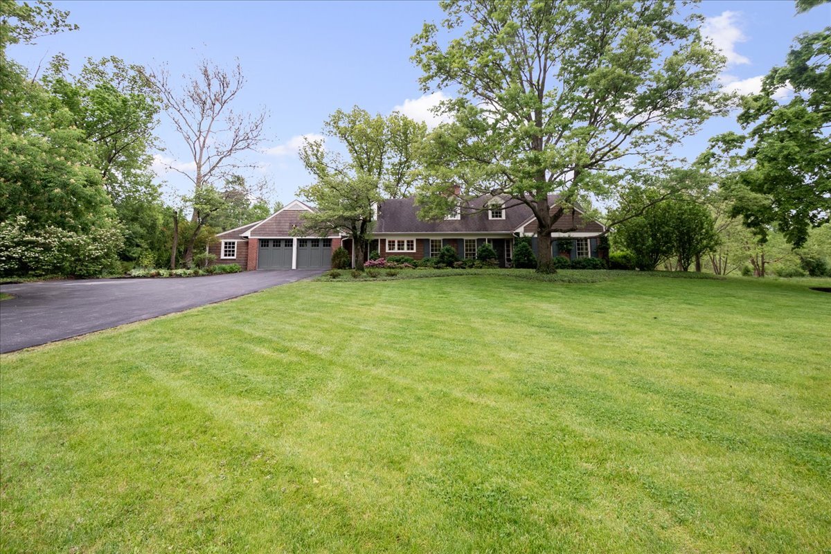 2080 Norfork Road Northfield, IL 60093 - Photo 2 of 50