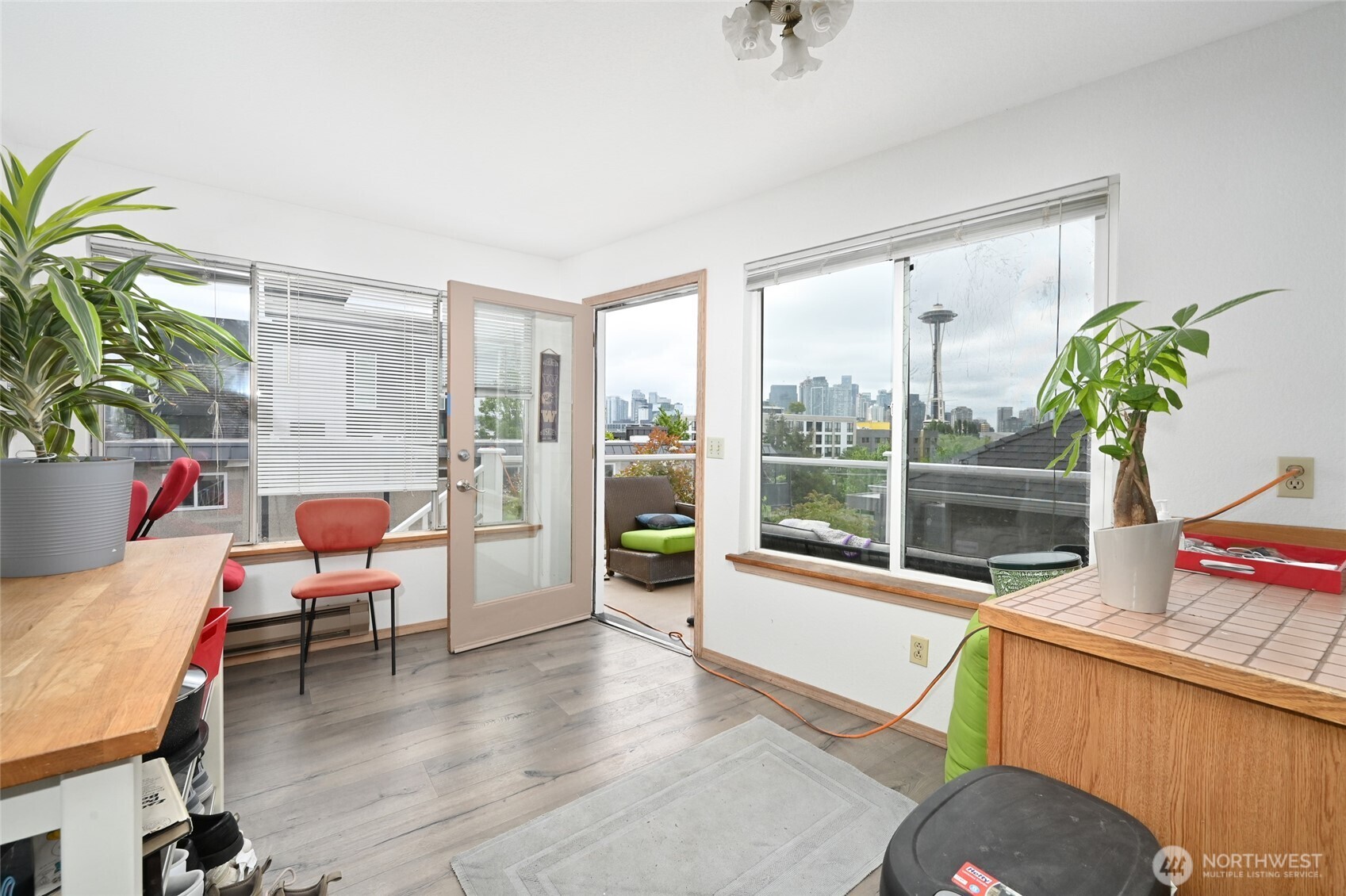 155 Valley Street Seattle, WA 98109 - Photo 6 of 40 Gallery Image 6
