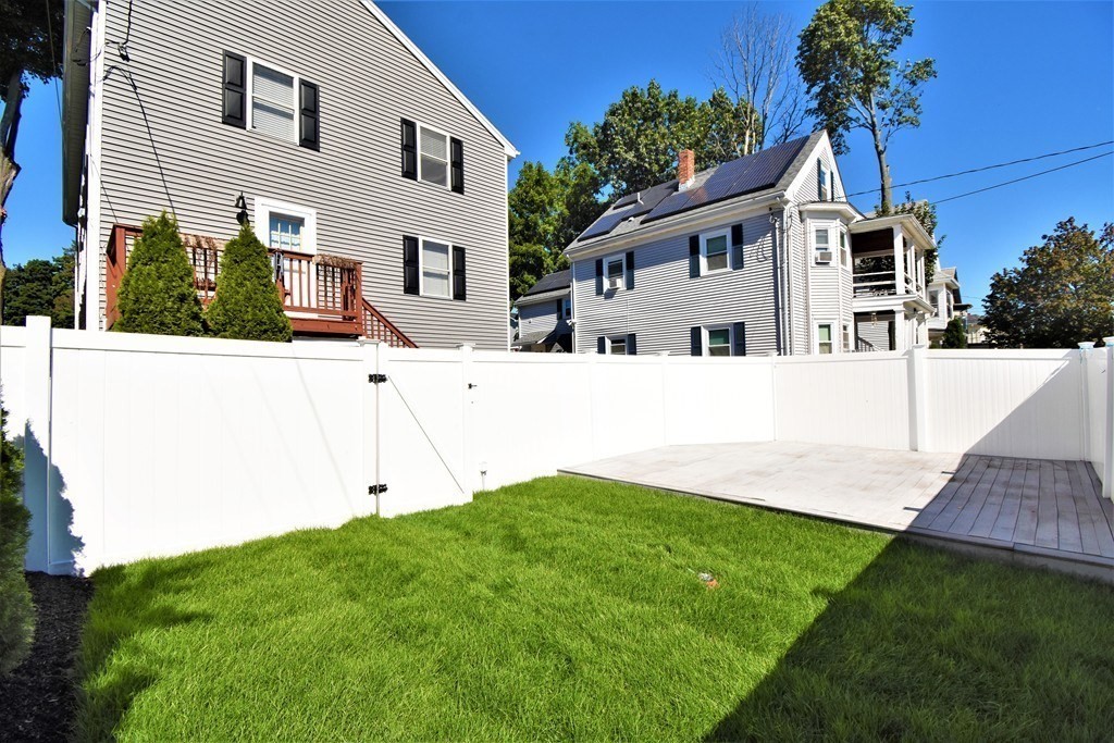 191 Adams Street, Unit 1 Waltham, MA 02453 - Photo 2 of 32