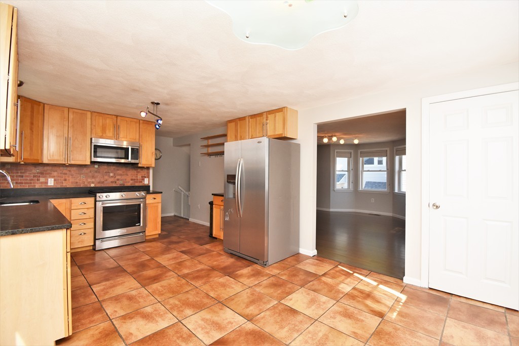 191 Adams Street, Unit 1 Waltham, MA 02453 - Photo 6 of 32