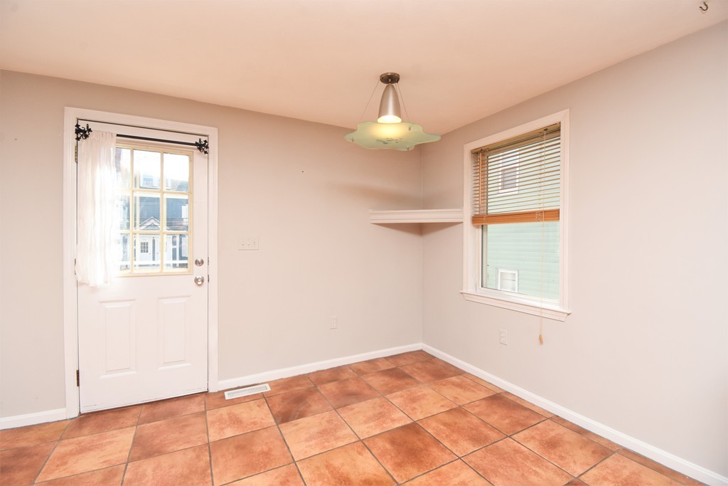 191 Adams Street, Unit 1 Waltham, MA 02453 - Photo 8 of 32